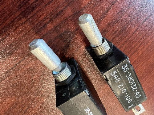 Beechcraft - C/B Switch P/N: 35-380132-43