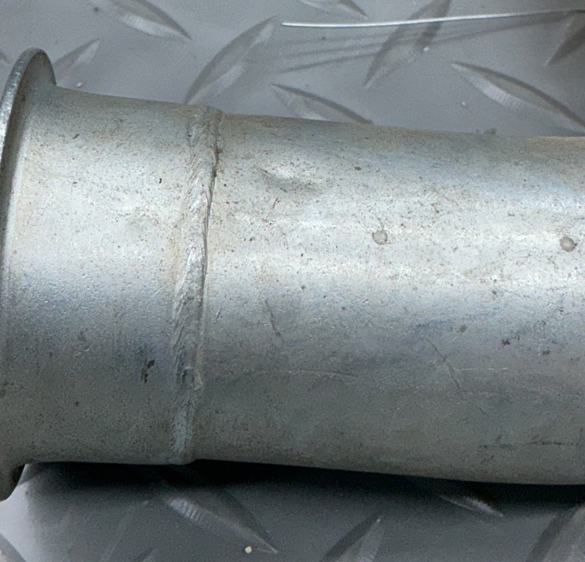 P/N: LW12195 Intake Tube (AR)