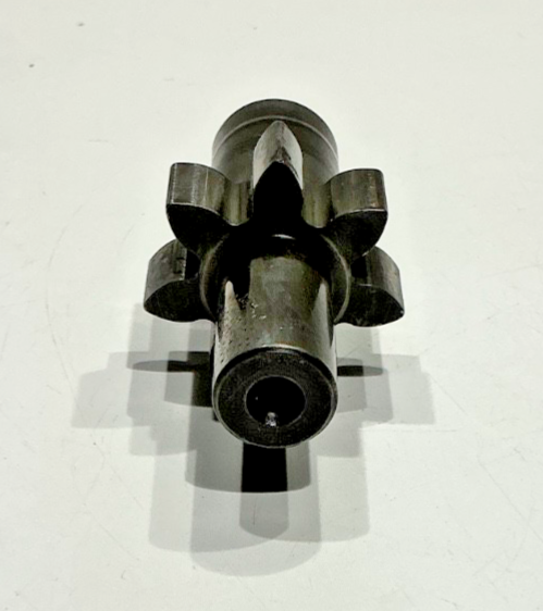 P/N: 633637 TCM Gear - Scav Pump (AR) - for one