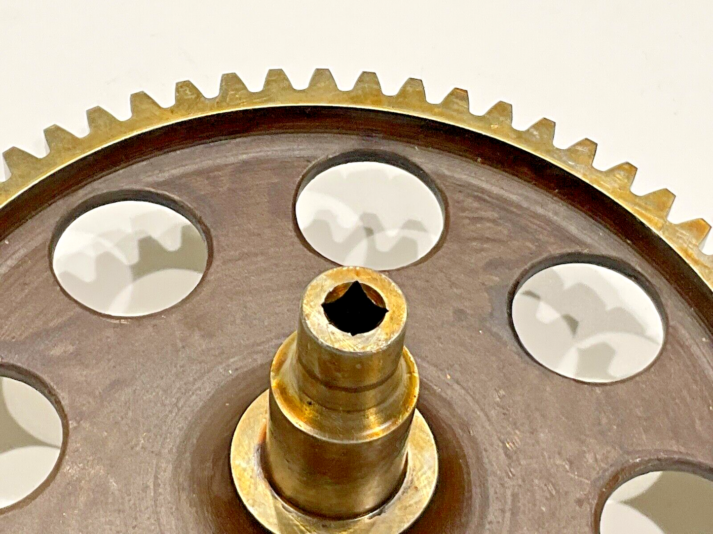 P/N: 532177 Tach Drive Gear (AR)