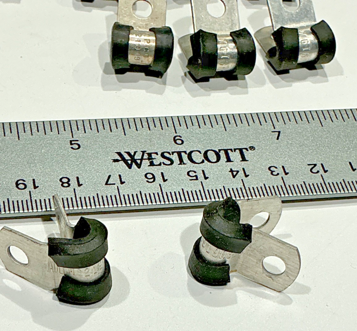 P/N: MS21919DG2 Cushion Clamp (NOS) - For One