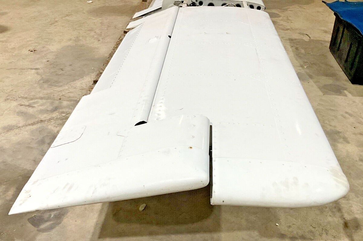 P/N: 105-6200-91 Duchess Model 76 - Stabilizer, Elevator, & Tab: T-Tail (AR)
