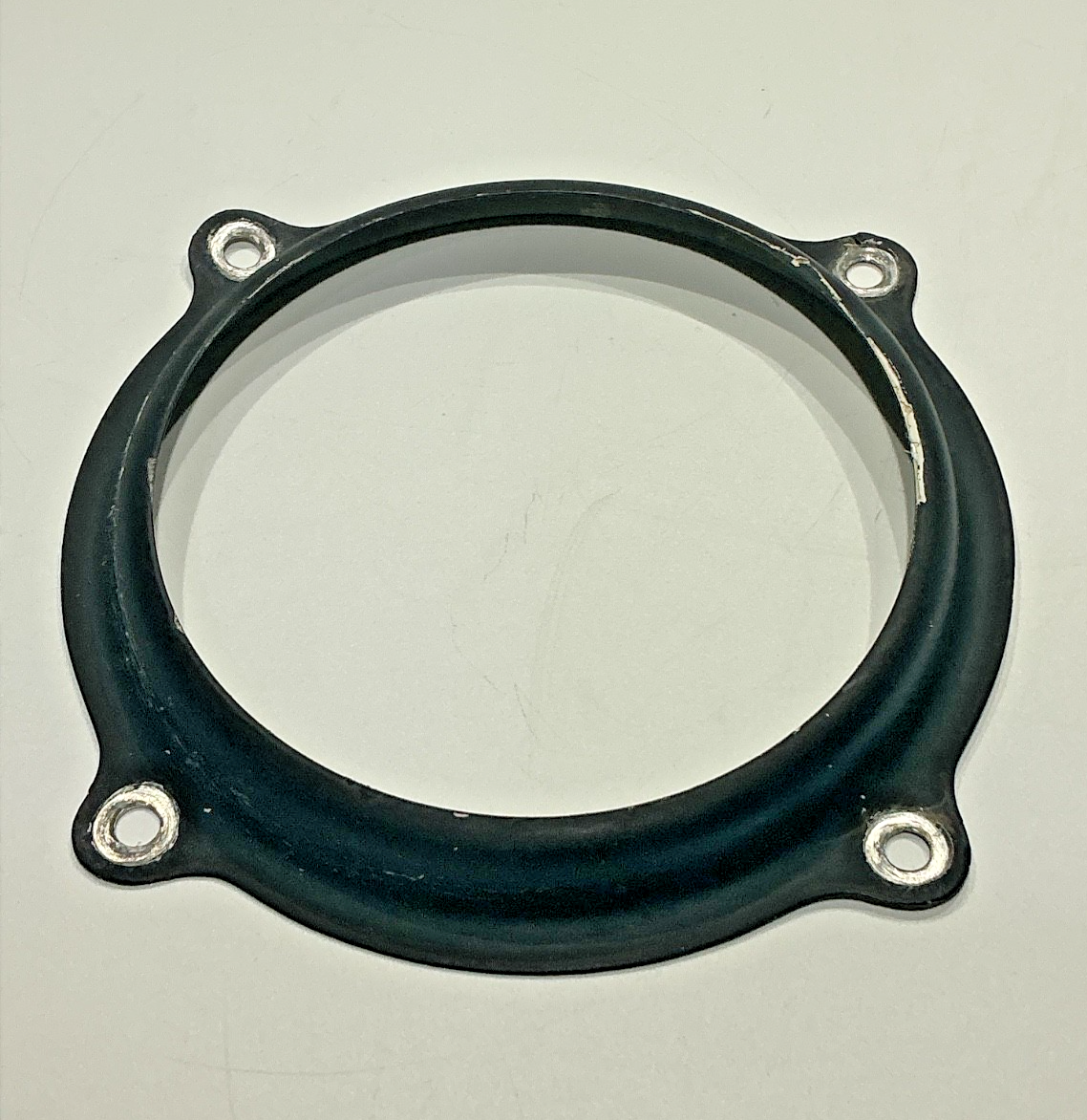 P/N: 169-110000-235 Retainer Landing Light (AR) - for one retainer