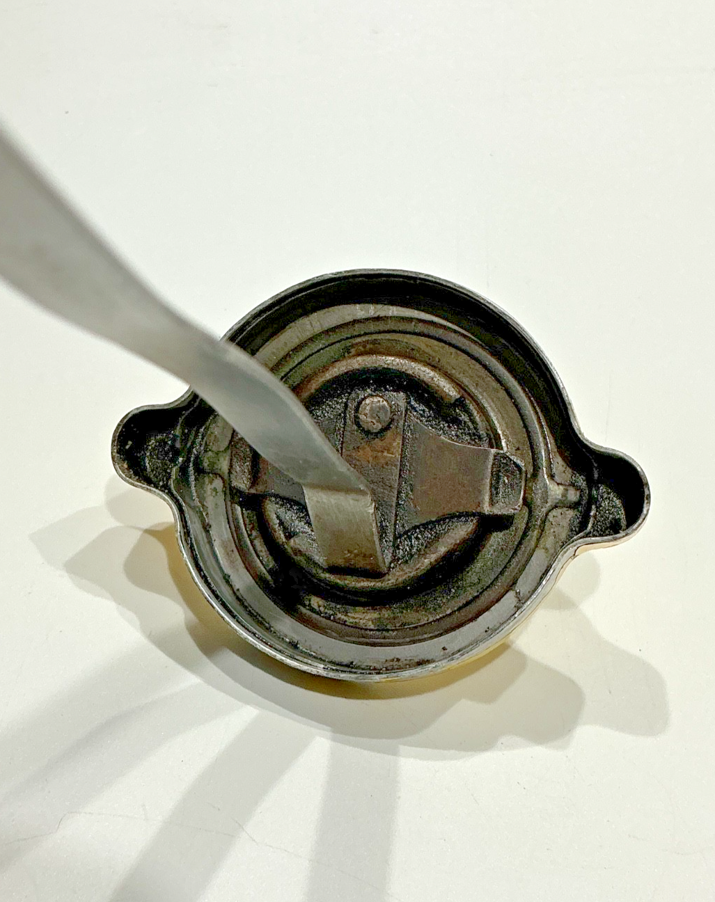 P/N: 633233-6 R TCM Dipstick / Oil Gage 12Qt (AR)