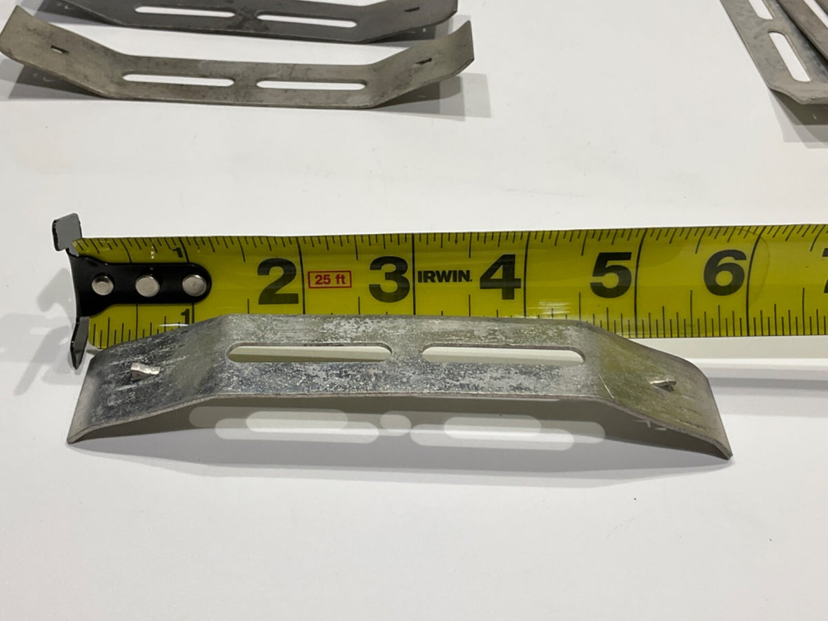 P/N: 71611 Lycoming Retainer Intercylinder Baffle (AR) - (for one)