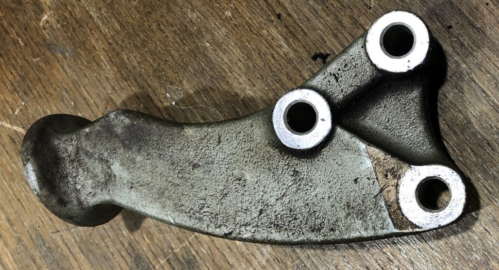 TCM - Engine Mount Bracket P/N: 653298