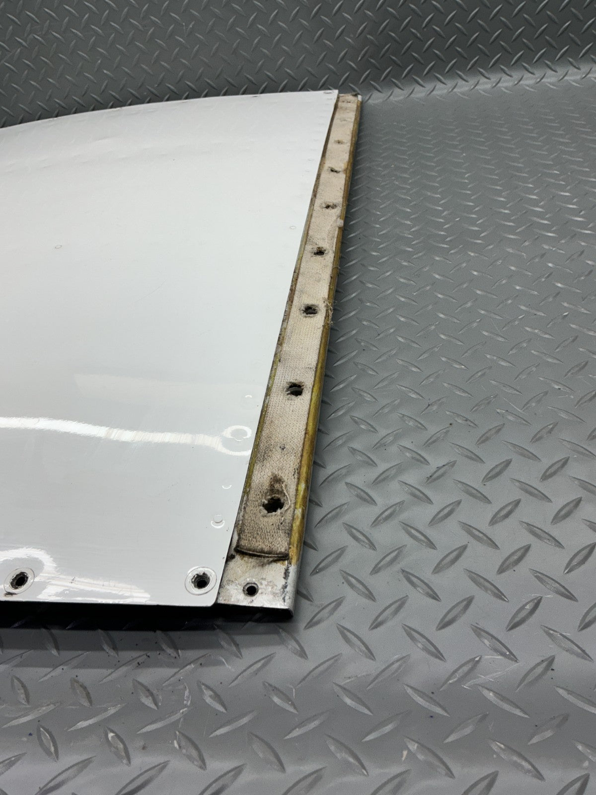 P/N: 25250-02 Top Cowlings for 1969 Piper PA-30 Twin Comanche (AR)