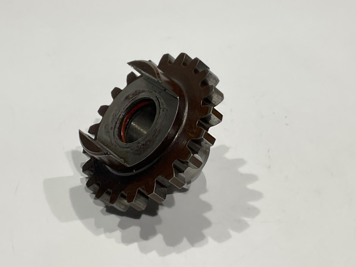 P/N: LW-15659 Lycoming Gear - Magneto (AR)