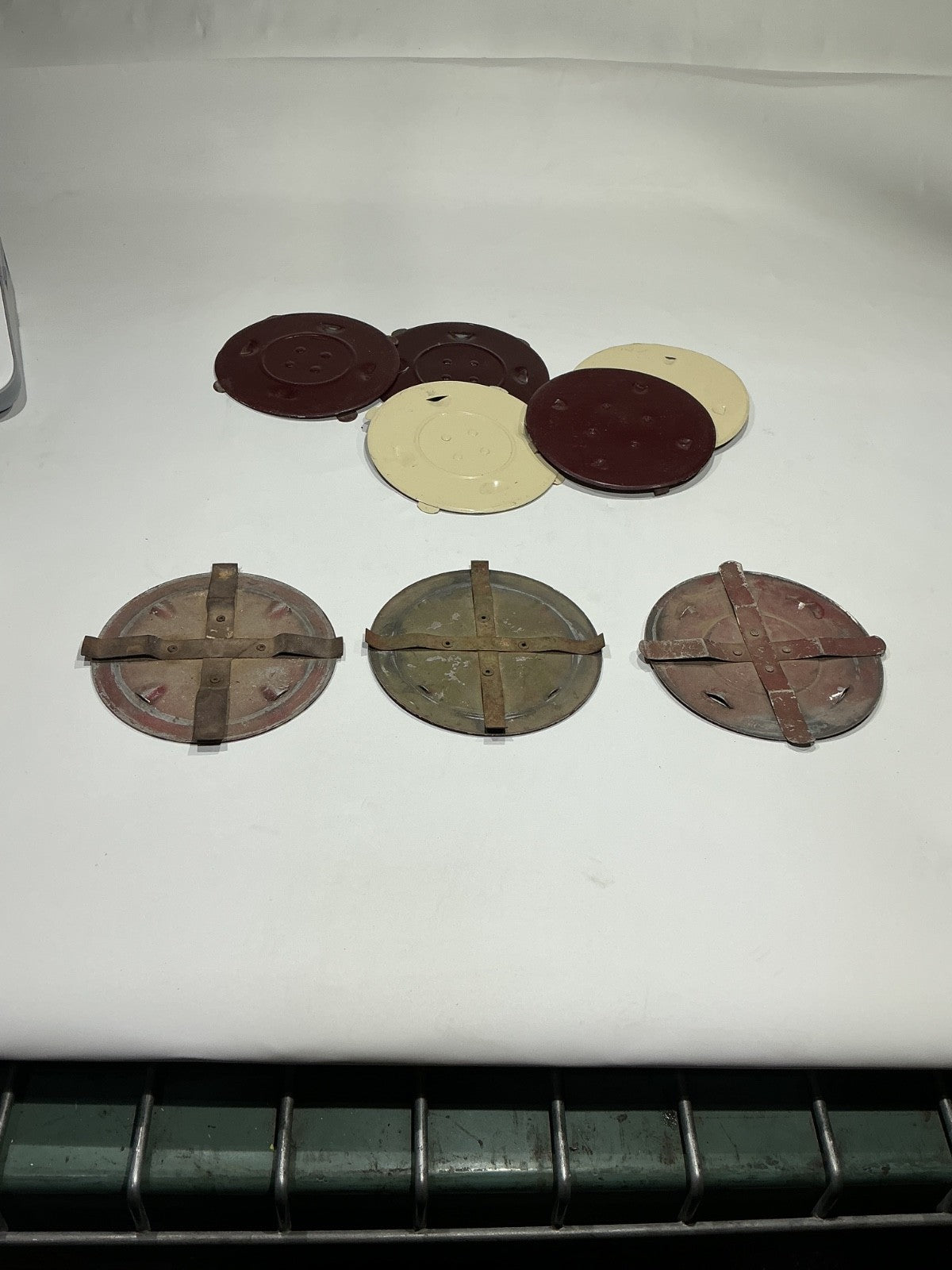 P/N: 4 Pronged Vented Inspection Plates (AR) - for one