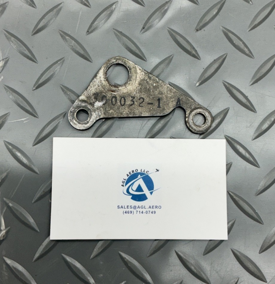 P/N: 300032-001 Propeller Cable Bracket (AR)