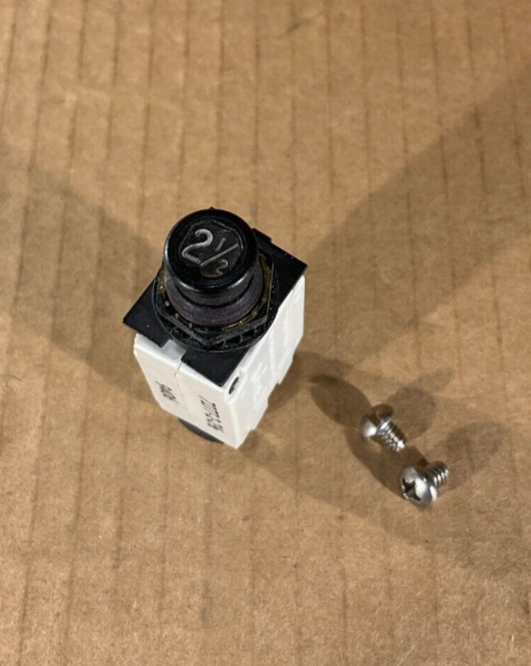 P/N: 7277-2-2 1/2 Klixon Circuit Breaker