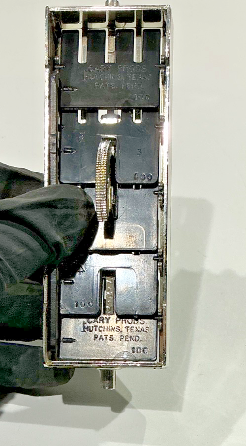 P/N: 100-2m Louver Vent (NOS)