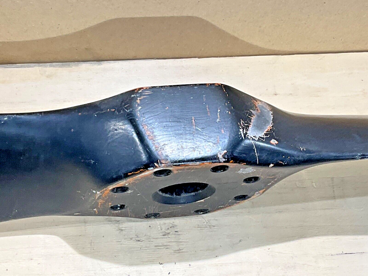 P/N: 1A200FM8372 McCauley Propeller - Fixed Pitch (AR)