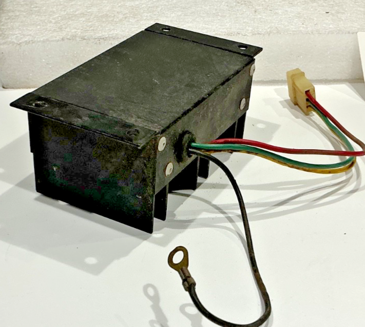 P/N: C594502-0102 Cessna Beacon Light Flasher (AR) - for one