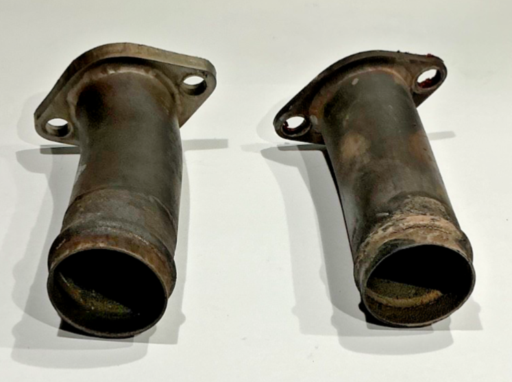 P/N: 0550176-57, 1/4" flange Curved Exhaust Riser for C-172 (AR)