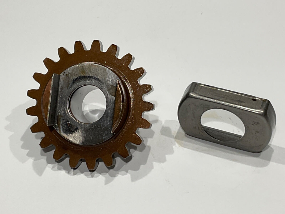 P/N: LW-15096 Lycoming Gear - Magneto (RD)