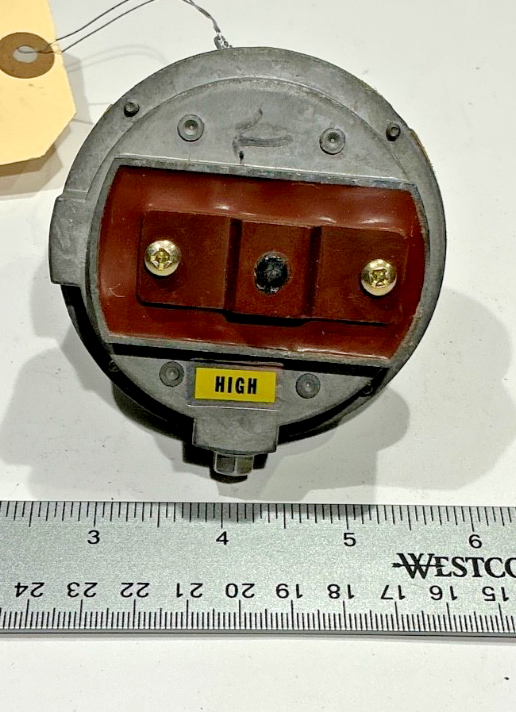 P/N: A42D36 Janitrol Air Pressure Switch (AR) - for one