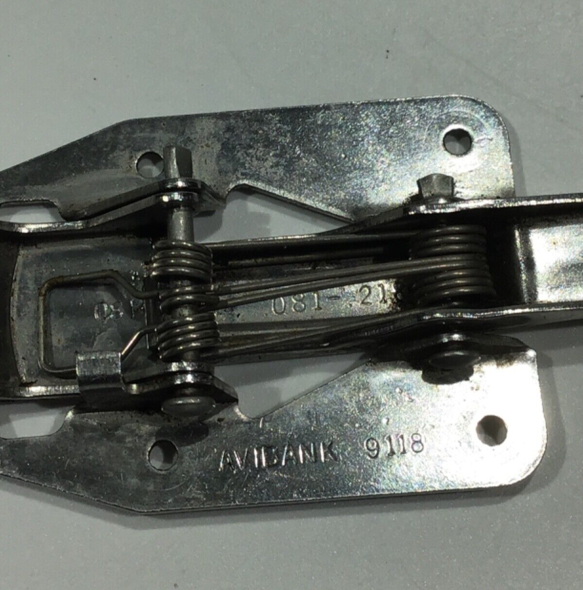 P/N: H5100-2-081-218 Aviation Flush Latch