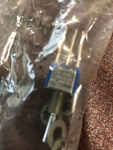 Dialight - On/Off Switch P/N: 57132240601014