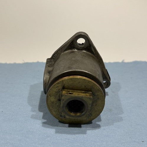 P/N: 35020 Continental Oil Filter Screen Housing Assembly - w/ Oil Screen A3568