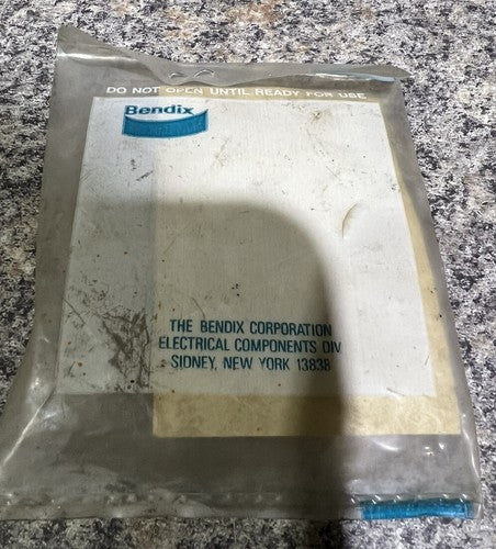 Bendix - Bushing .438 x .718 x .432 Keyed P/N: 10-51651