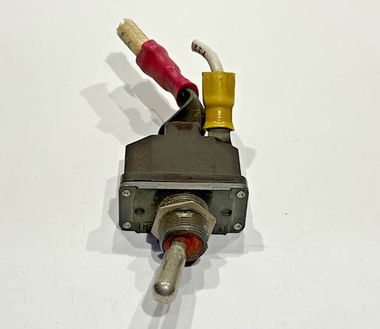 P/N: MS24523-23 / 8500K4 Toggle Switch (AR) - Duchess 76