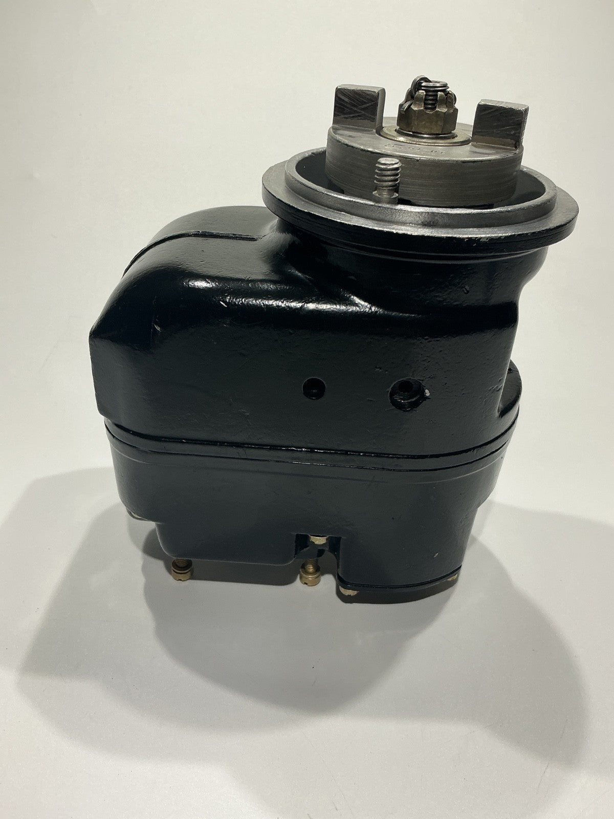 P/N: 10-79020-10 TCM / Bendix Magneto S6RN-25 (OH)