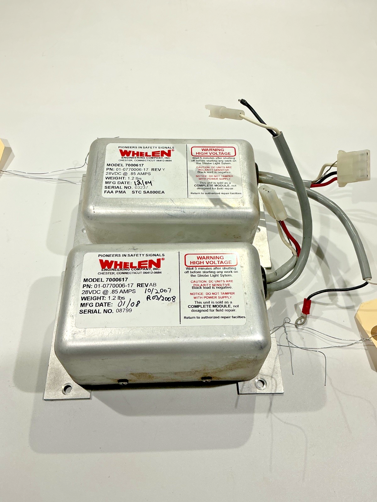 P/N: 01-0770006-17 Whelen Strobe Power Supply (AR) - for one