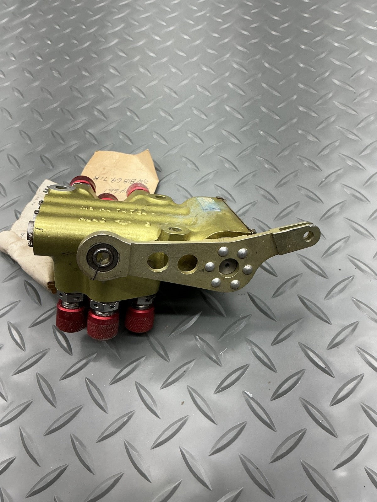 P/N: A100-24661 Messier Multi-Position Selector Valve (AR) - for one