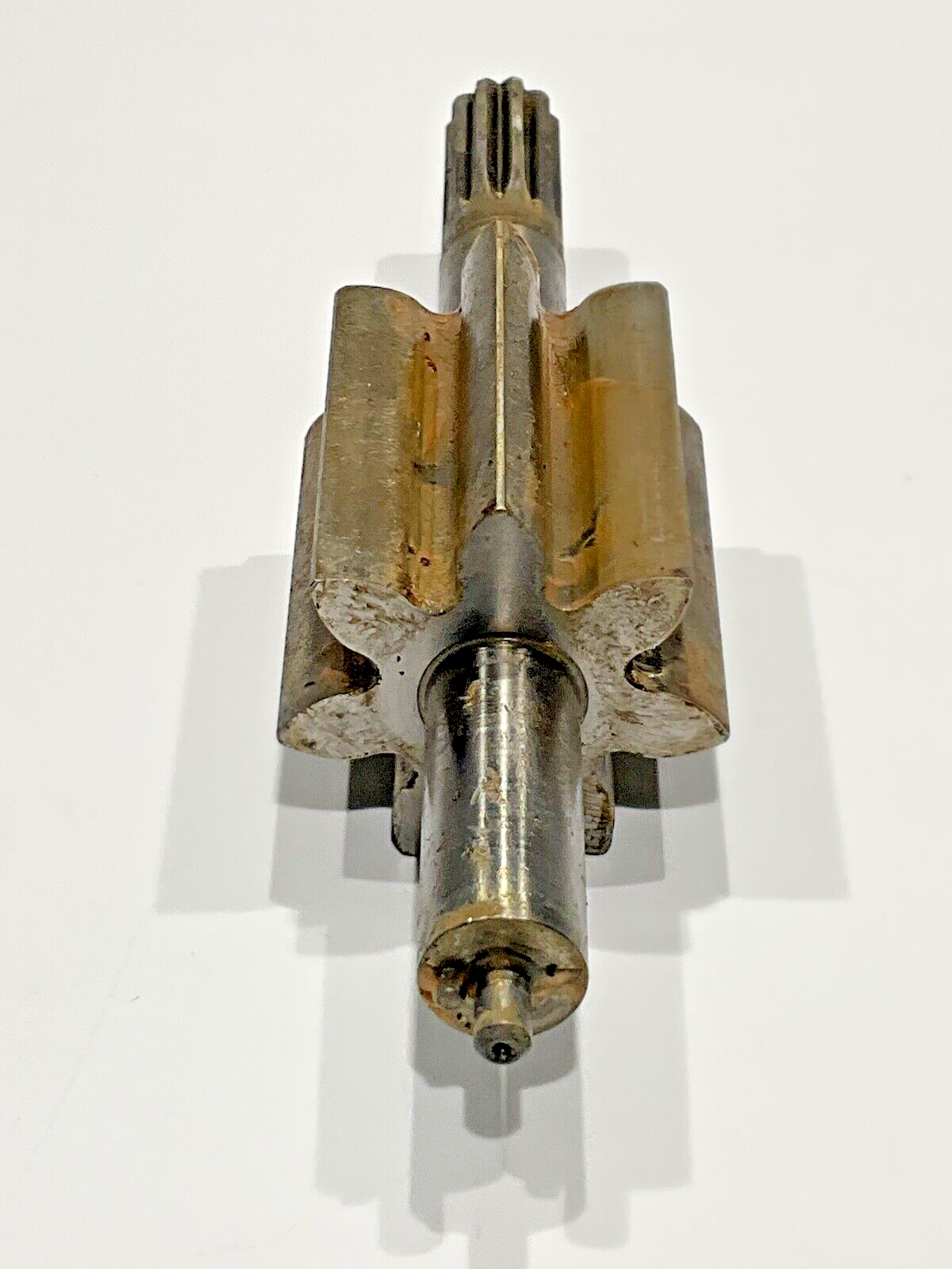 P/N: 631014 TCM Gear - Shaft ASM (AR)