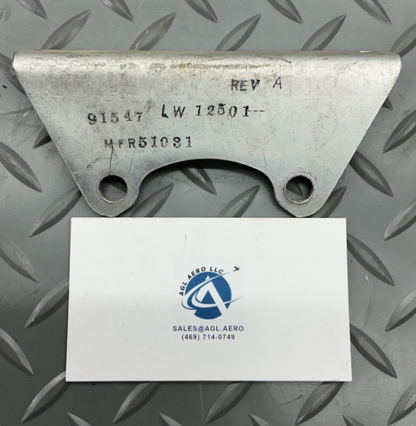 P/N: LW-12501 Lycoming Bracket (AR)