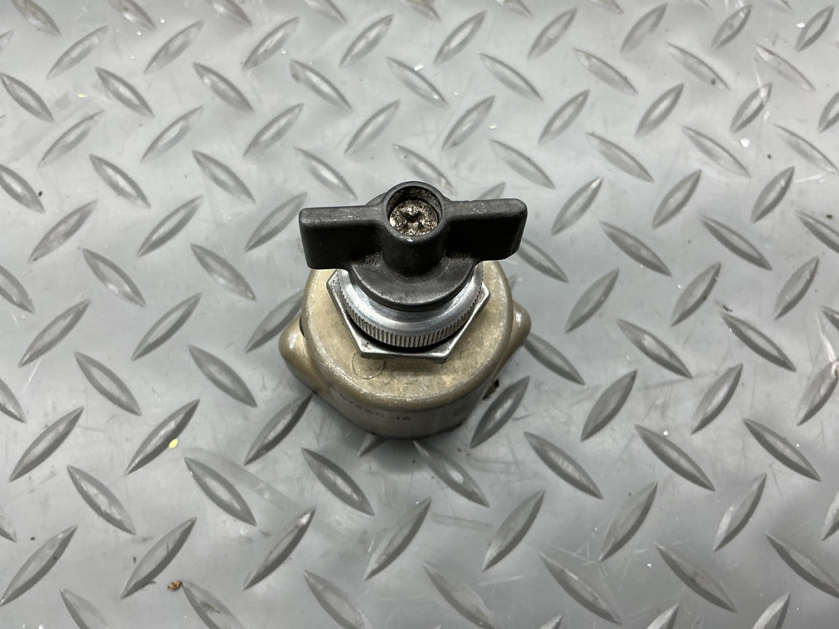 P/N: 10-357250-1A Beechcraft Duchess Ignition Switch (AR)