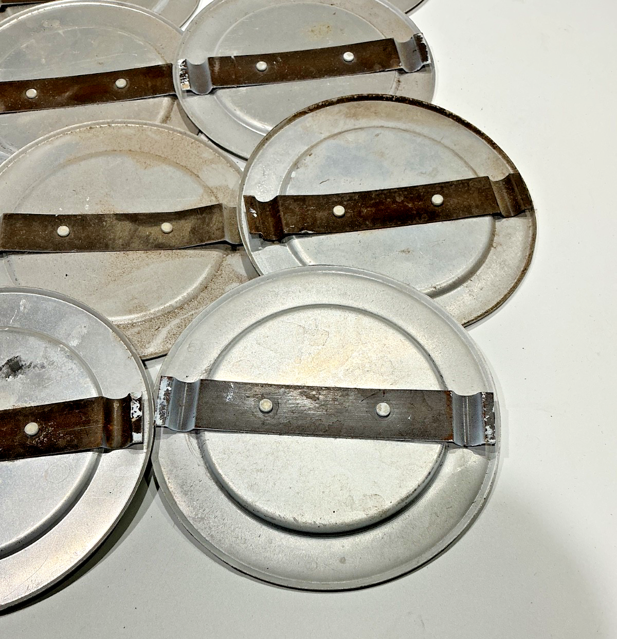 P/N: 09-18740 Nonslip Inspection Covers (AR) - for one
