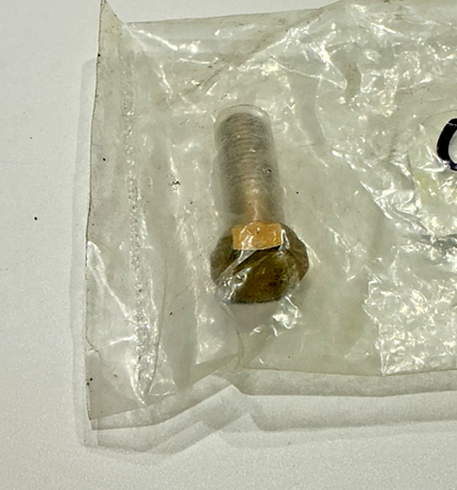 P/N: SL-STD-2213 Superior Screw (NE) - for one