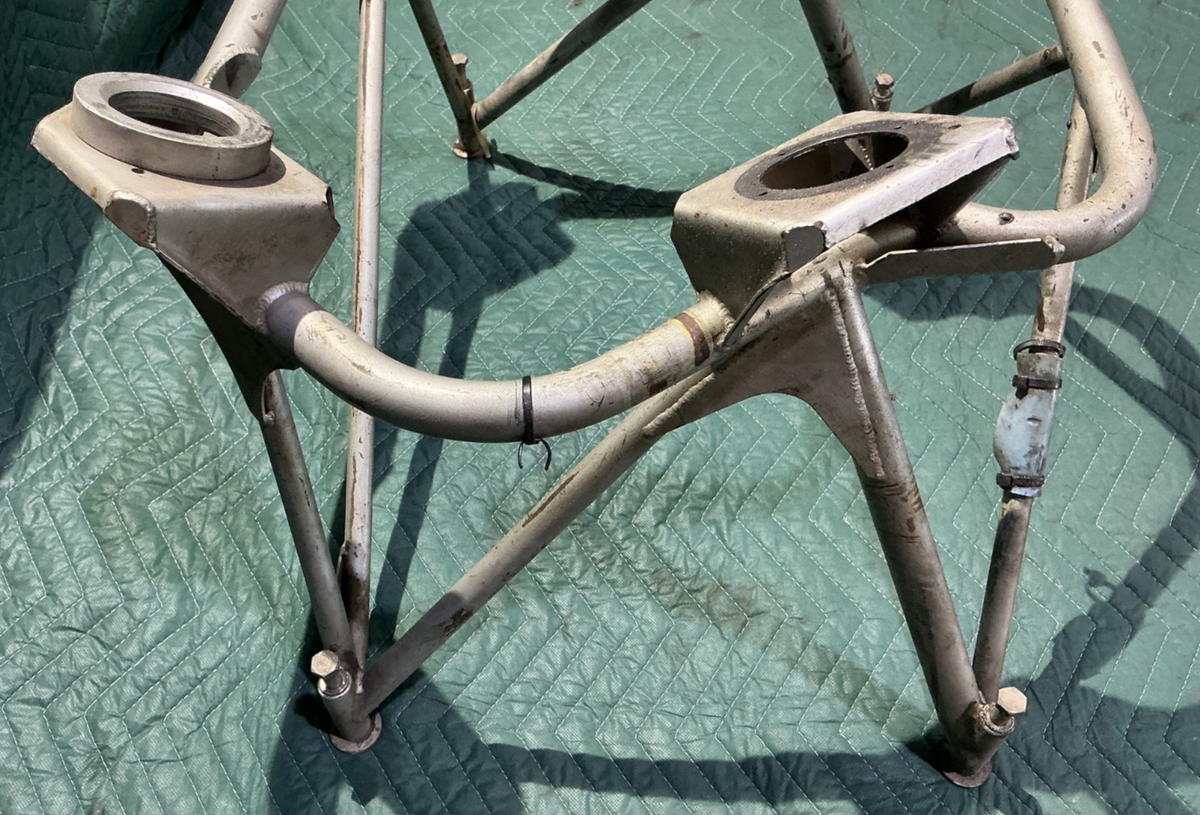 P/N: 105-910019-1 Engine Mount Assy Beechcraft (AR)