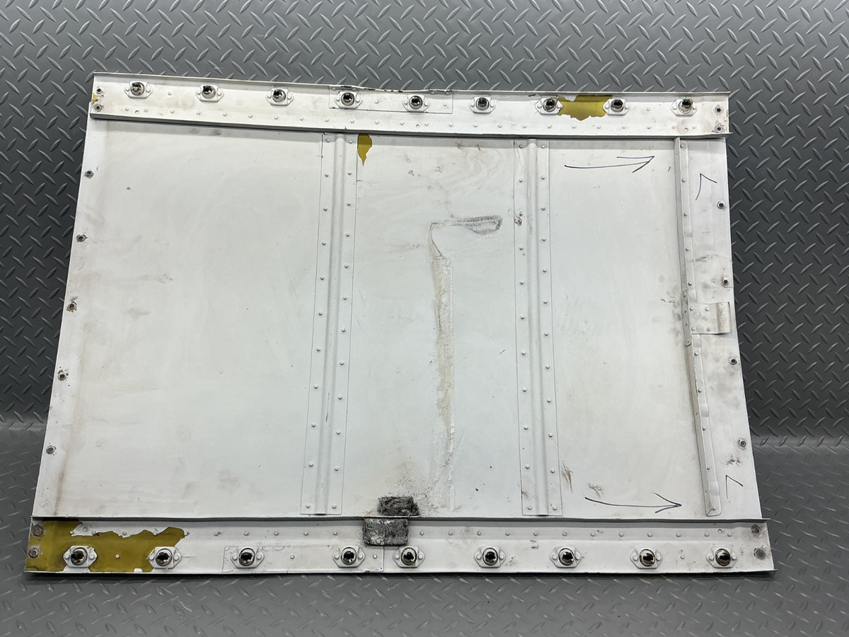 P/N: 25250-02 Top Cowlings for 1969 Piper PA-30 Twin Comanche (AR)