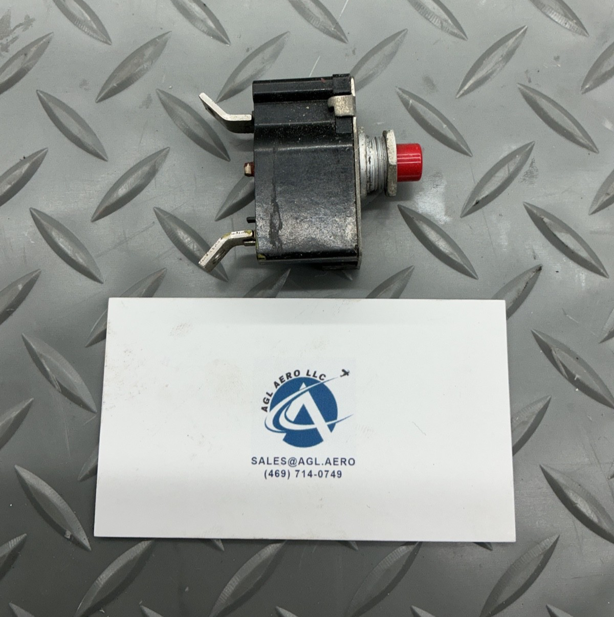 P/N: PSM-2N Klixon PSM 2 Amp Circuit Break (AR)