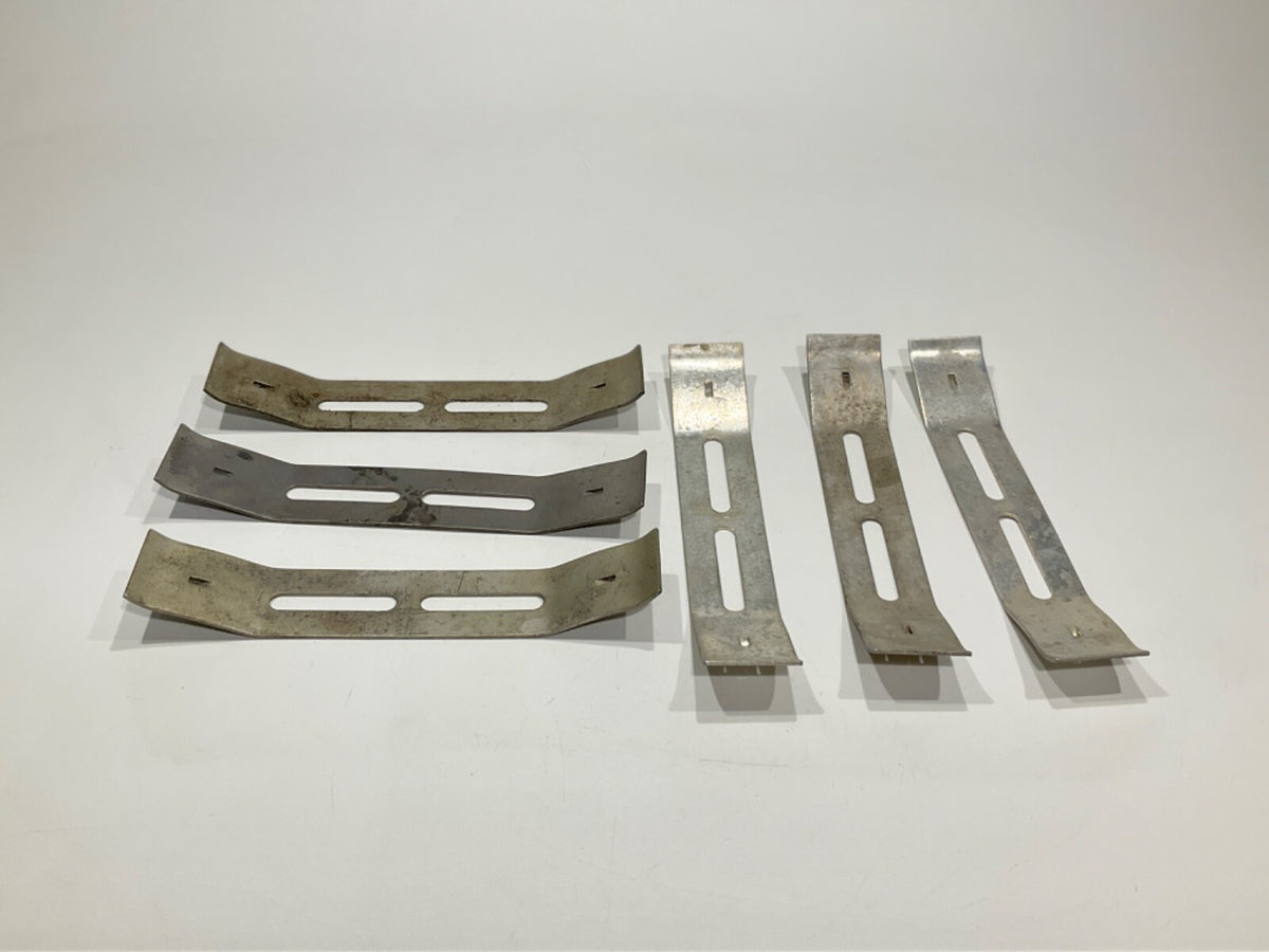 P/N: 71611 Lycoming Retainer Intercylinder Baffle (AR) - (for one)