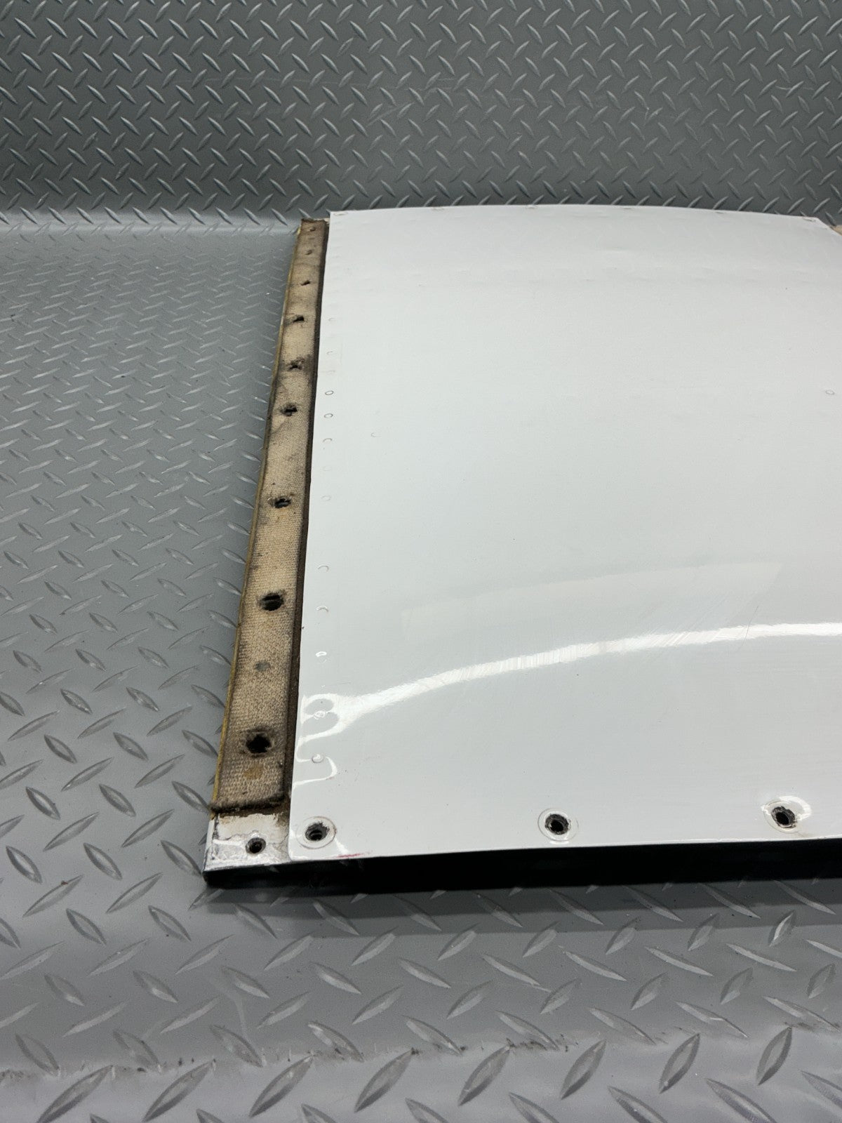 P/N: 25250-02 Top Cowlings for 1969 Piper PA-30 Twin Comanche (AR)