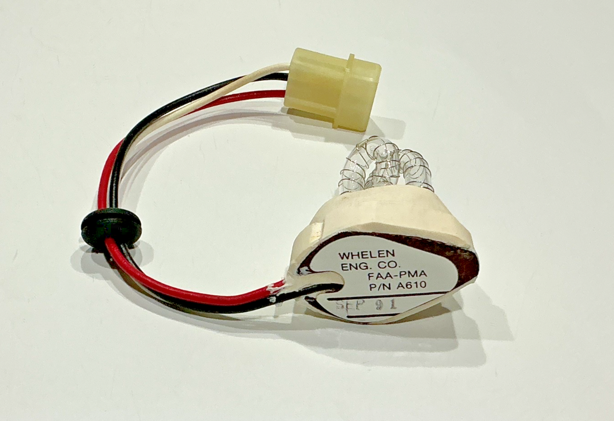 P/N: A650 Whelen Flash Tube Strobe (NOS) - for one