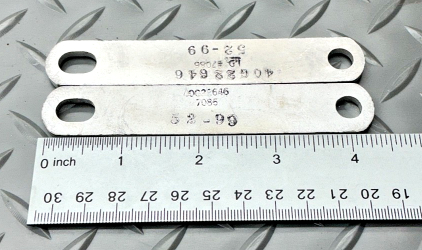 P/N: 40G22646 Lycoming Link - Right Tailpipe Support (NE)