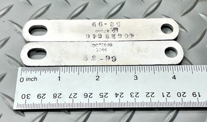 P/N: 40G22646 Lycoming Link - Right Tailpipe Support (NE)