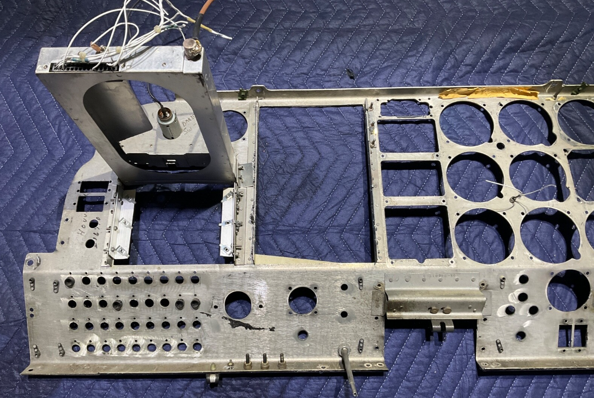 P/N: 105-320010-3 Instrument Panel (AR) - Duchess 76