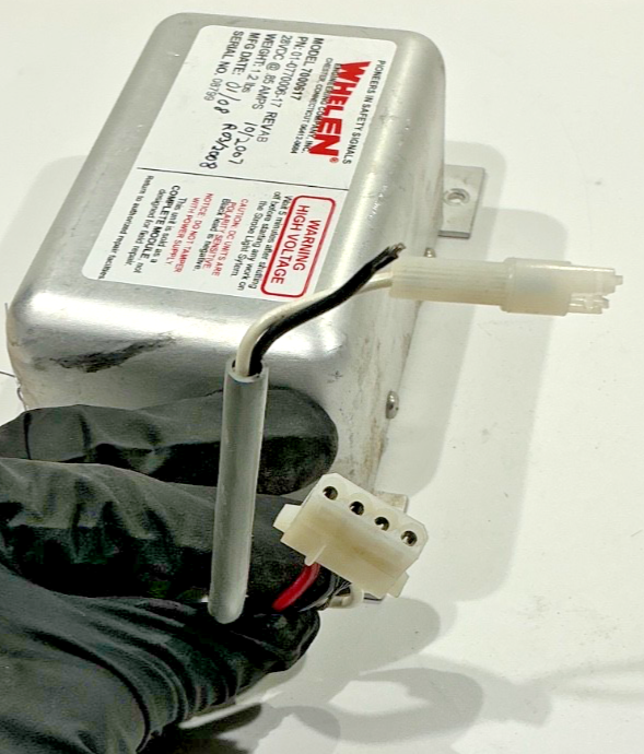 P/N: 01-0770006-17 Whelen Strobe Power Supply (AR) - for one