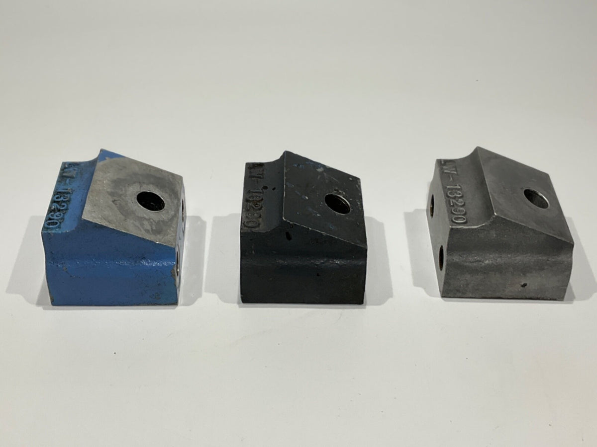 P/N: LW-13290 Engine Mount Bracket (for one bracket - CR)