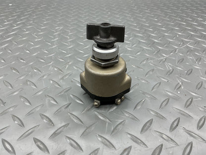 P/N: 10-357250-1A Beechcraft Duchess Ignition Switch (AR)