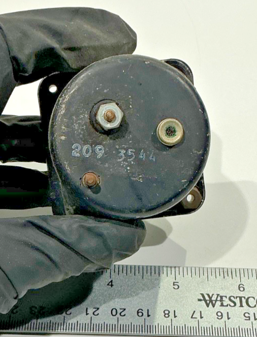 P/N: C664508-0101  Cessna Clock (AR)