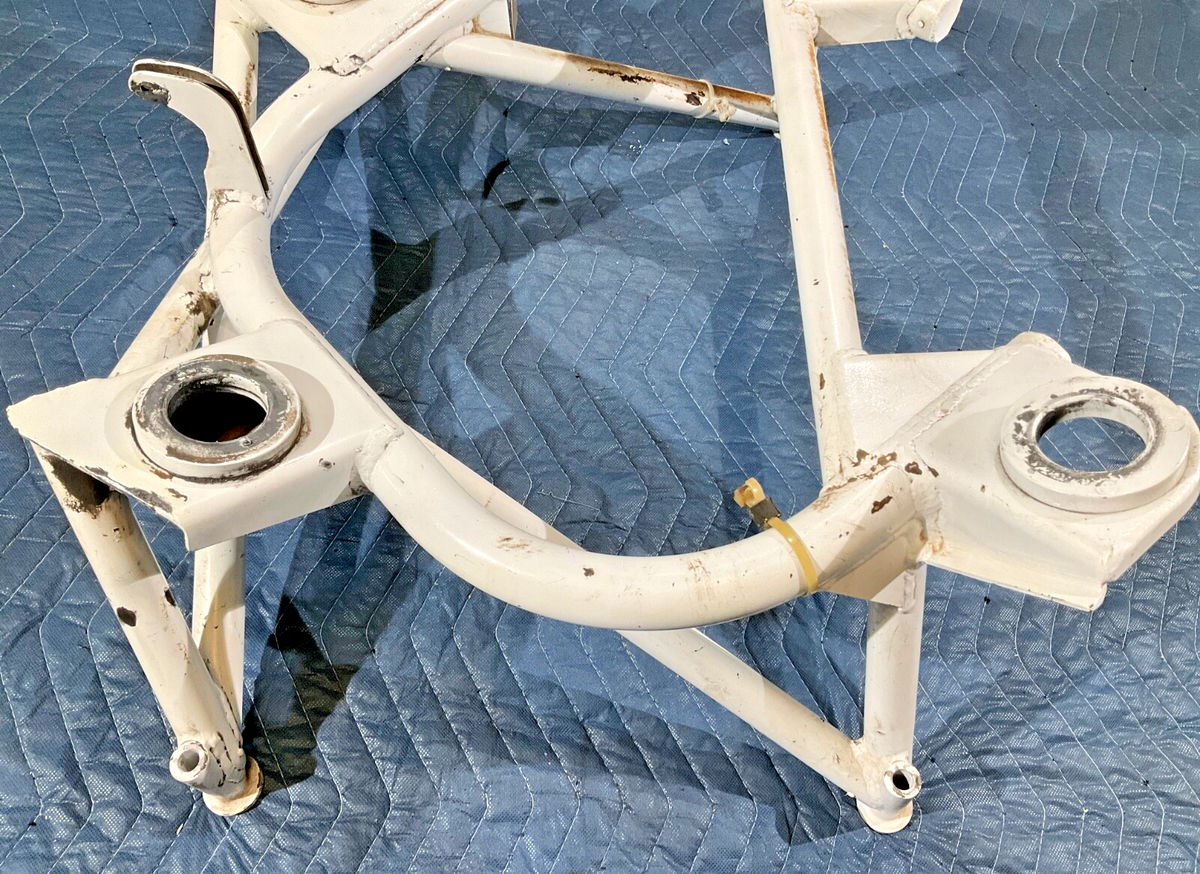 P/N:  96-910010 Beechcraft Baron C55 Engine Mount (AR)