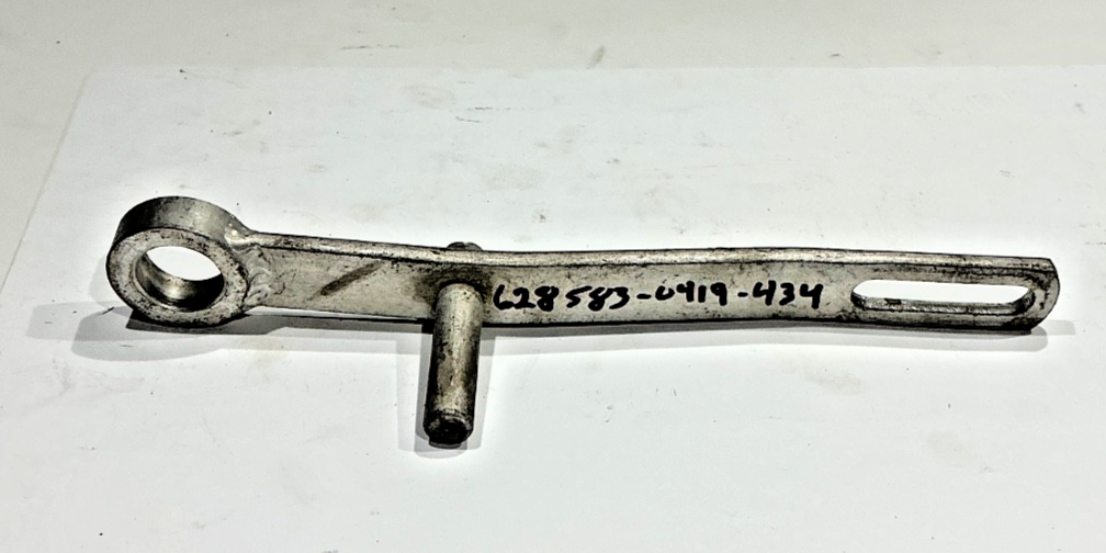 P/N: 628583 0419-434 Bracket PLATED (AR)