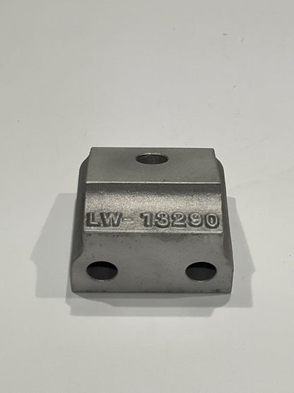 P/N: LW-12390 Engine Mount Bracket (RD)